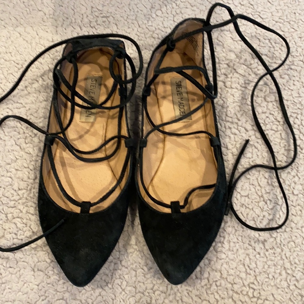 Steve Madden Eleanorr black suede flats size 6